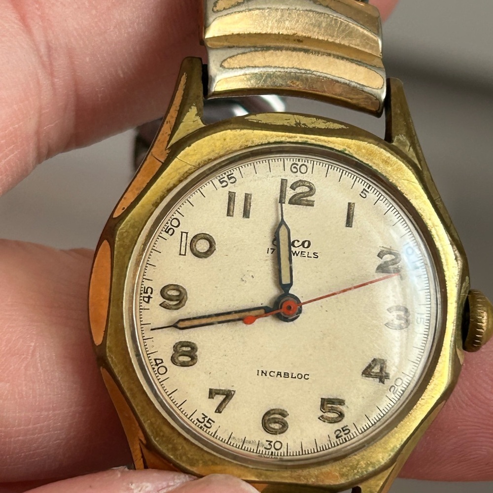Vintage collectable ELCO jewel 17 mechanical Gold Watch 😊 HOST pick